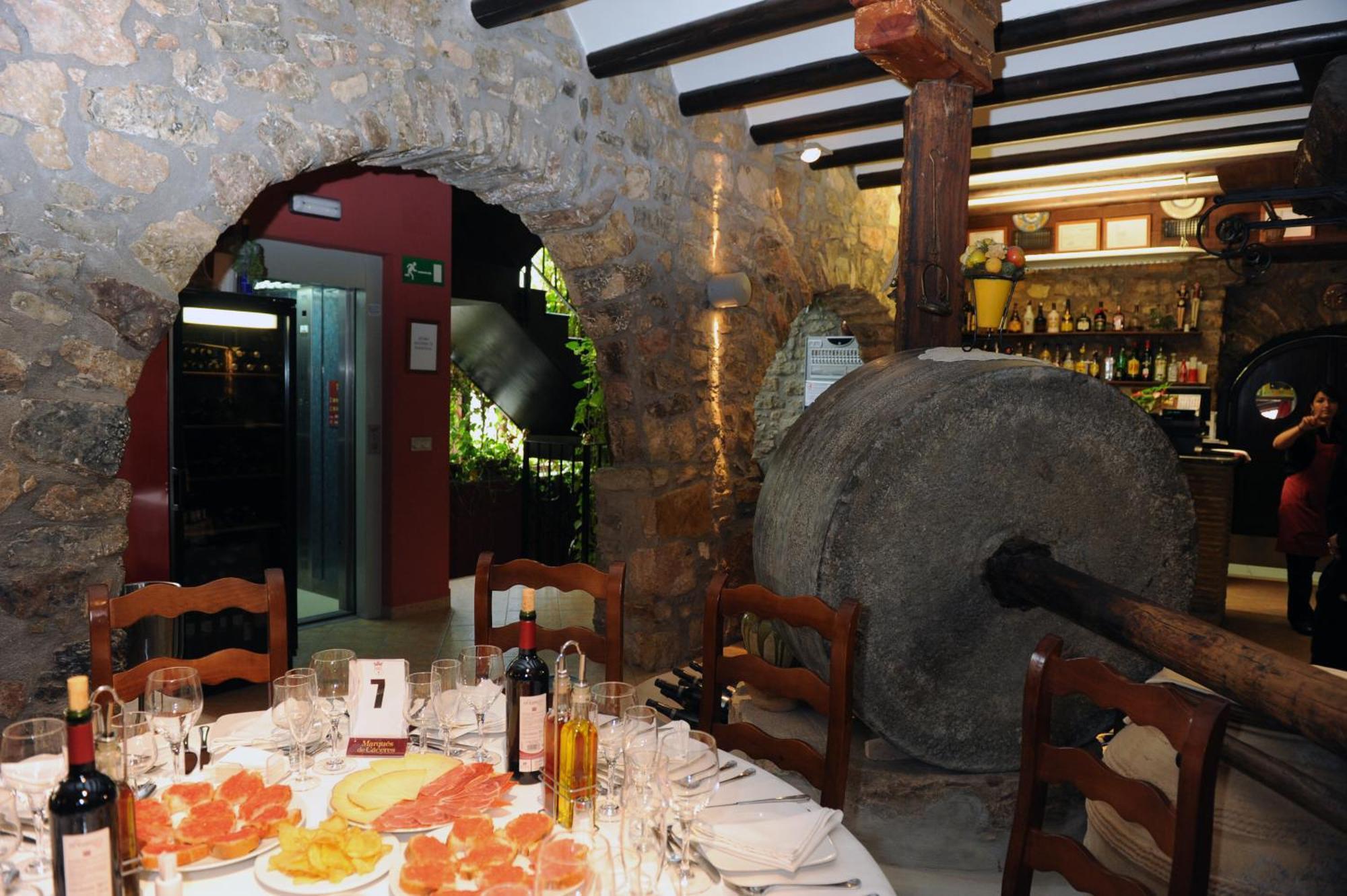 Hotel Restaurant Verdia Sueras Екстериор снимка