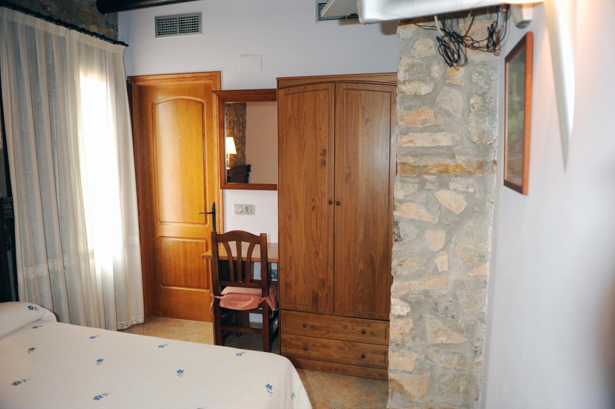 Hotel Restaurant Verdia Sueras Екстериор снимка
